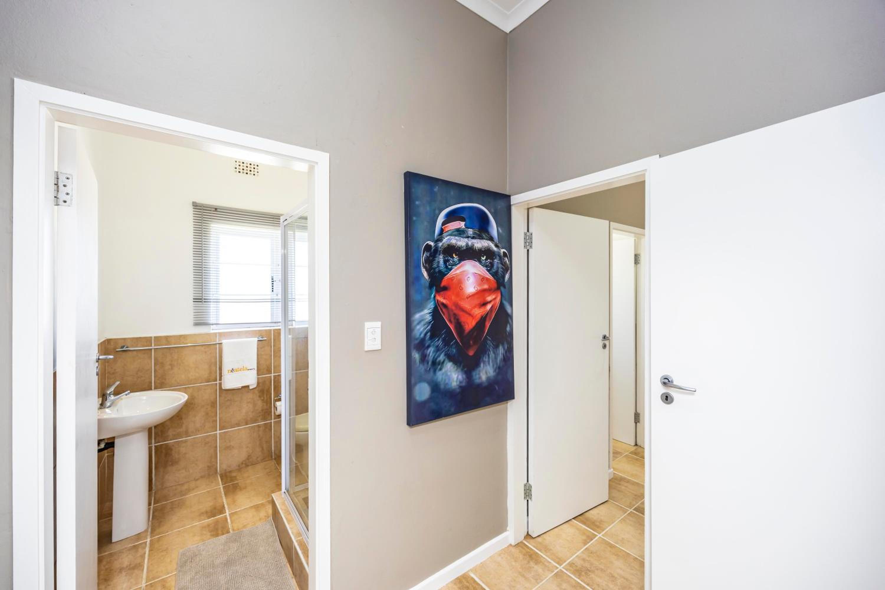 Modern Executive Unit 3/50