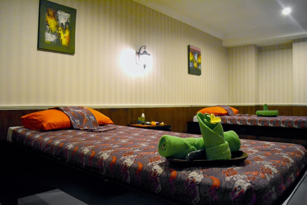 Aston Denpasar Hotel & Convention Center 40/72