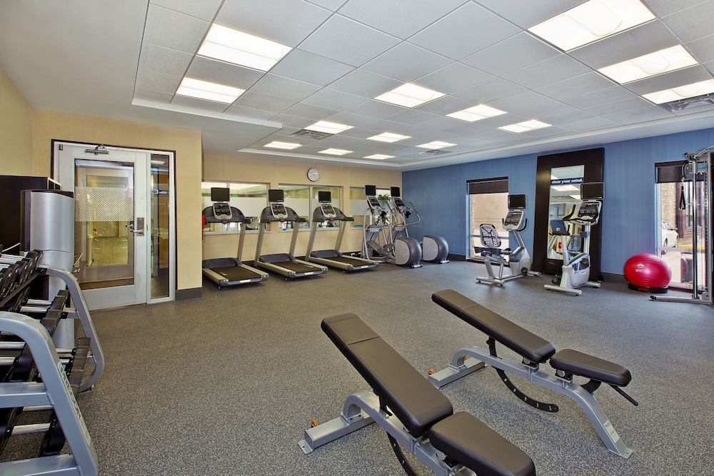Hampton Inn West Bloomfield Novi 33/43
