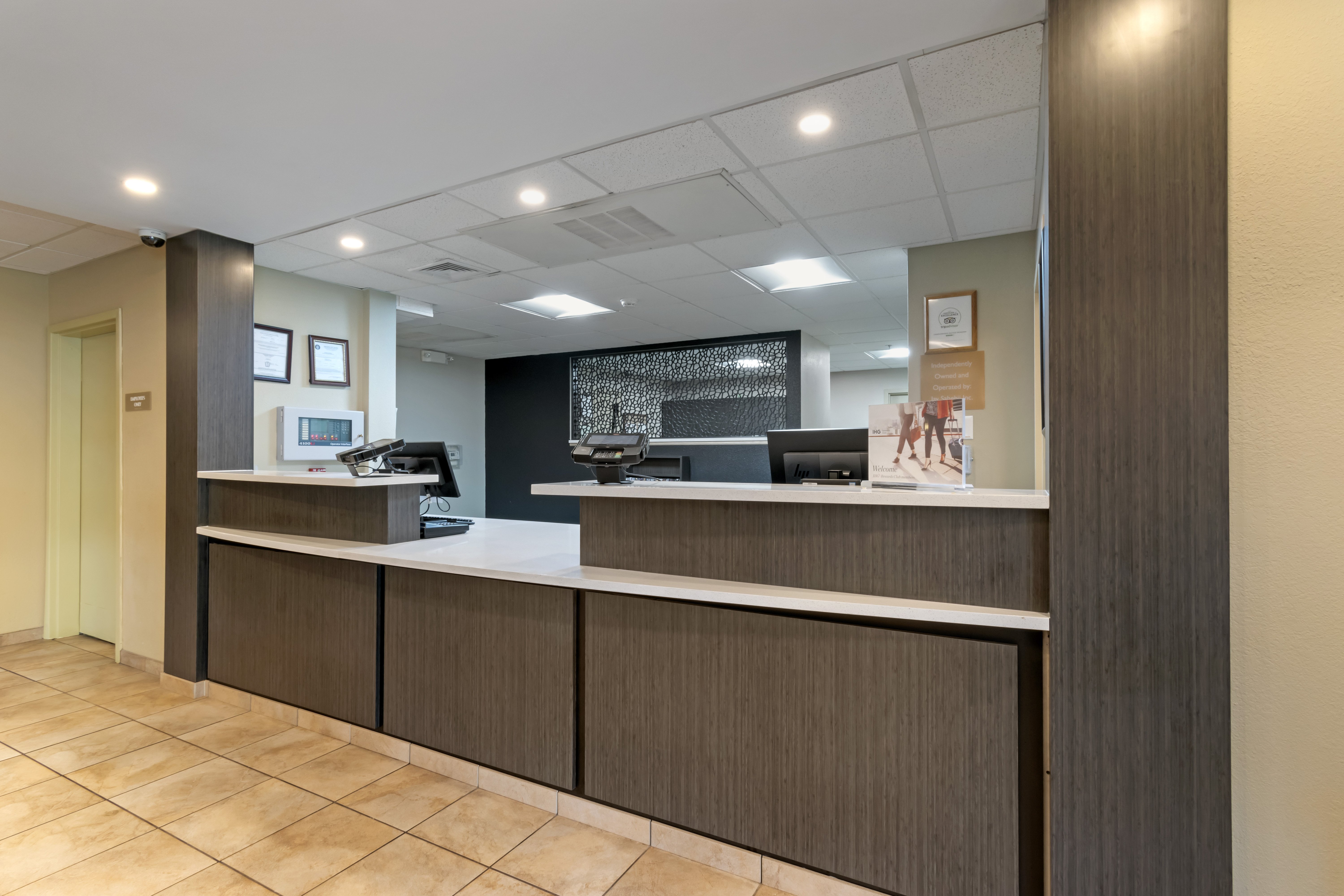 Candlewood Suites Reading 6/43