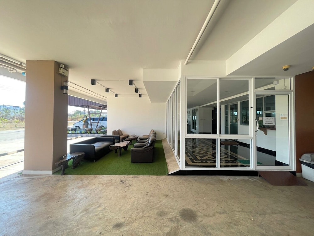 Winner Prachinburi & Serviced Apartment 42/48