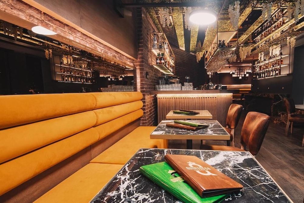 Project 3 Urban Chic Hotel 43/47