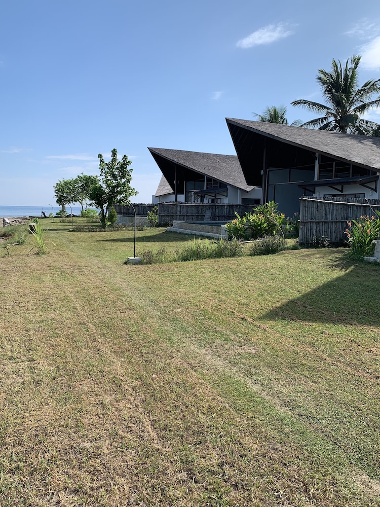 The Club Villas Lombok 35/50