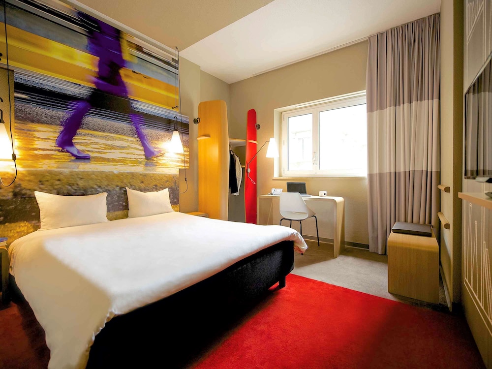 Ibis Milano Centro 11/77