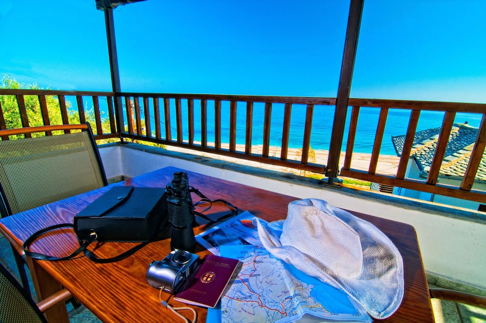 FLAMINGO HOTEL PELION 52/60