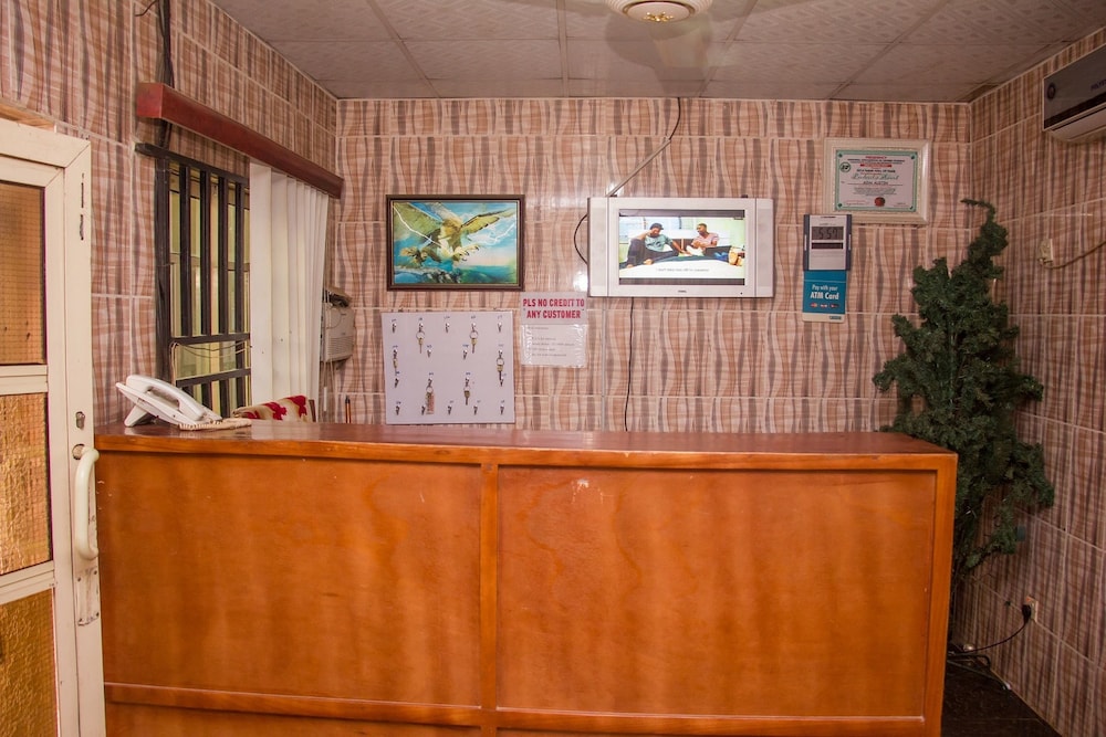 Duckland Hotel And Suites Ltd 6/26