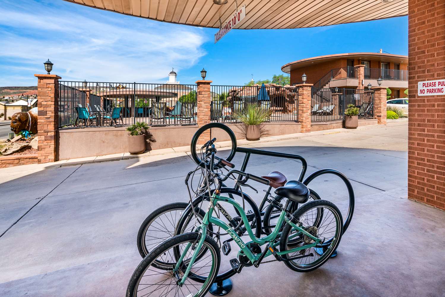 Best Western Coral Hills 6/12