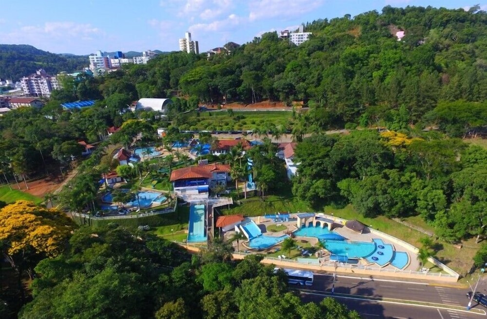 POUSADA CENTER 31/33