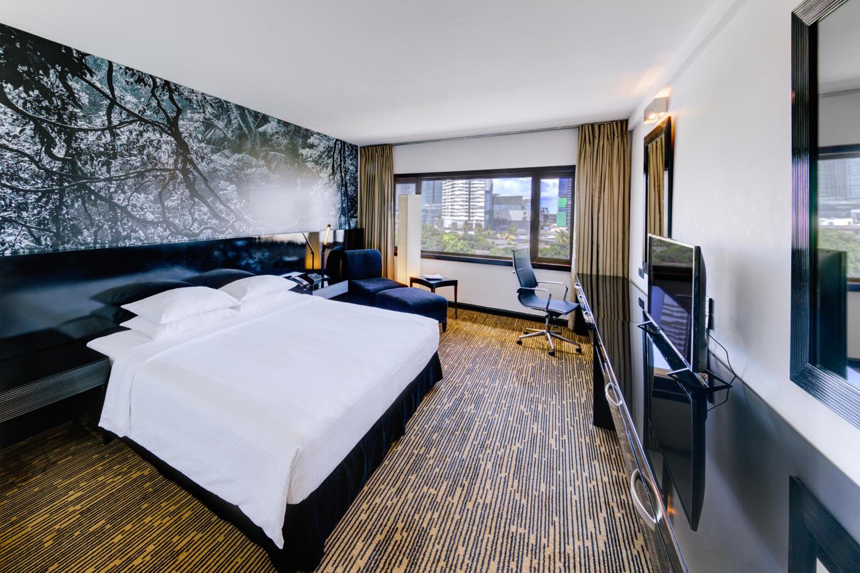 Executive Room