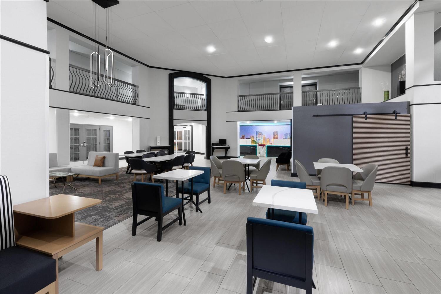 La Quinta Inn & Suites by Wyndham Houston Bush IAH South 38/46