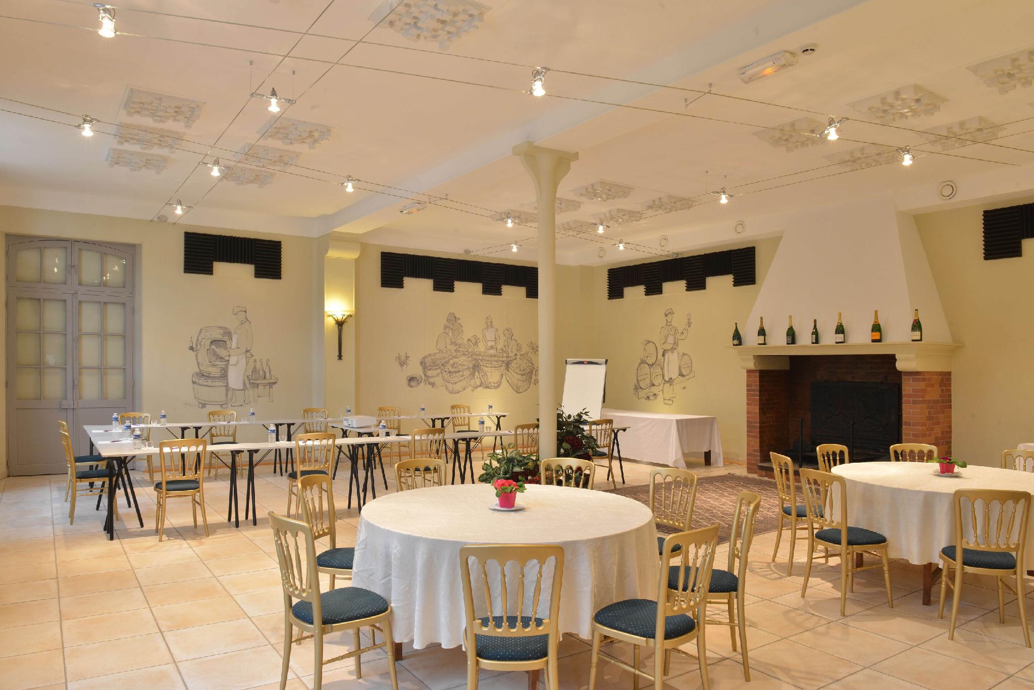 Hotel Castel Jeanson 21/23