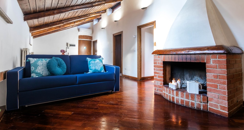 Altido Big Wooden Apartment for 6 near Milano Center 18/26