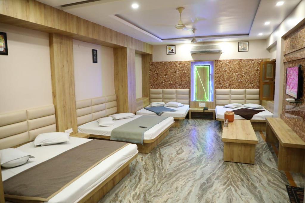 HOTEL SAHIL 24/33