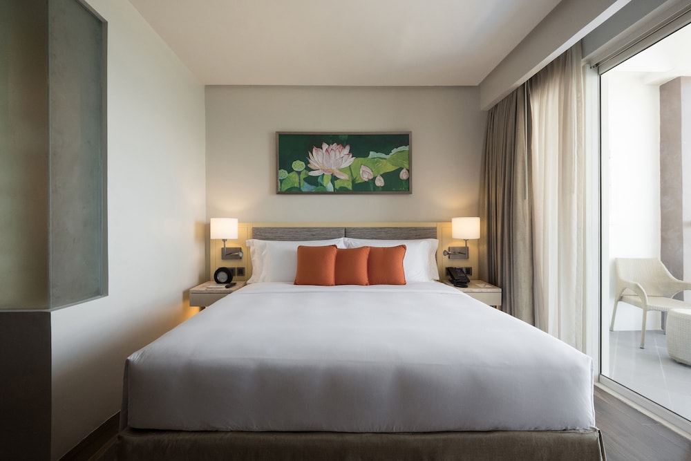 Dusit Thani Mactan Cebu Resort 8/71