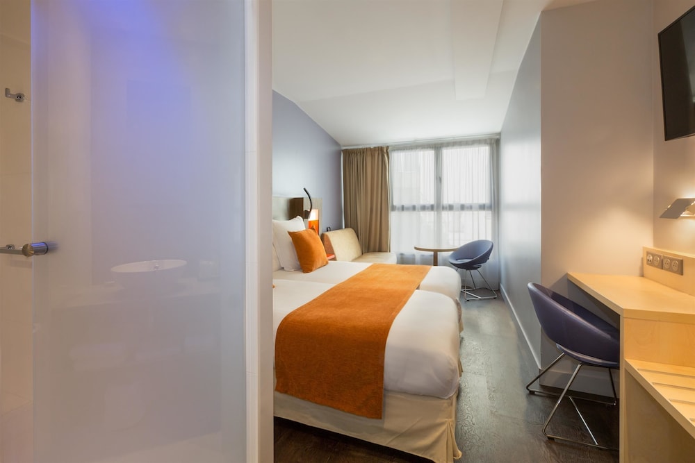 غرفة ديلوكس بسريرين منفصلين، Best Western Seine West Hotel 6/10