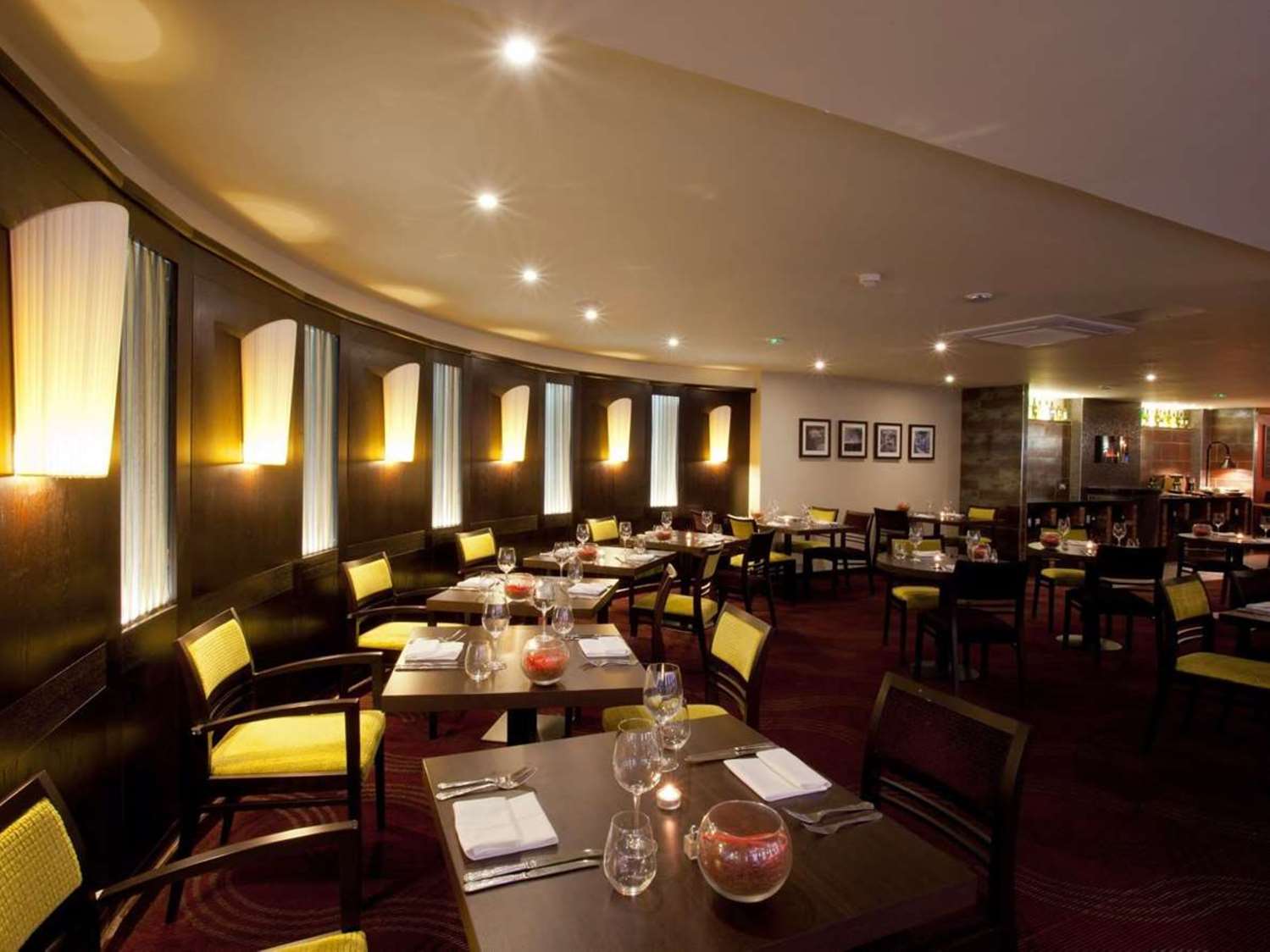 Gloucester Robinswood Hotel By Sunday 19/23