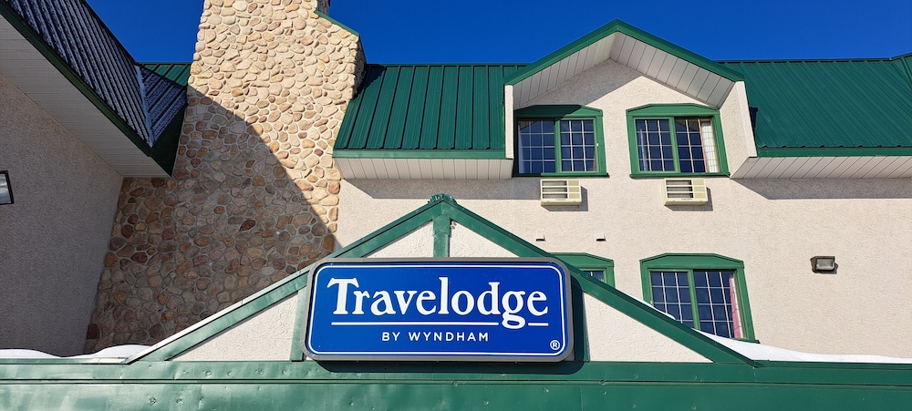 Travelodge by Wyndham Lacombe 2/54