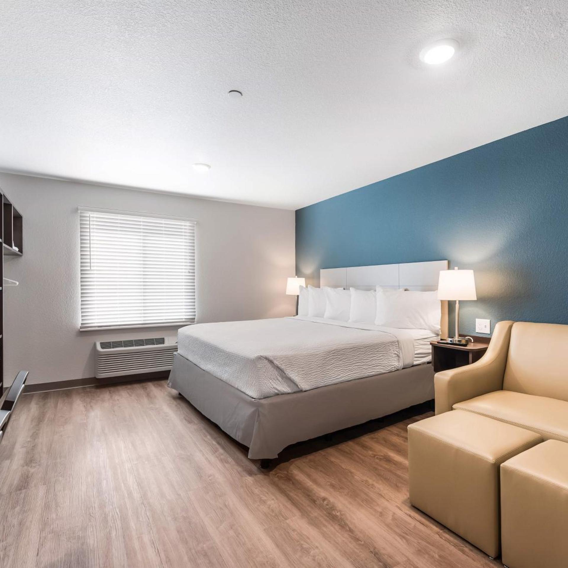 Deluxe, Studio, King Bed