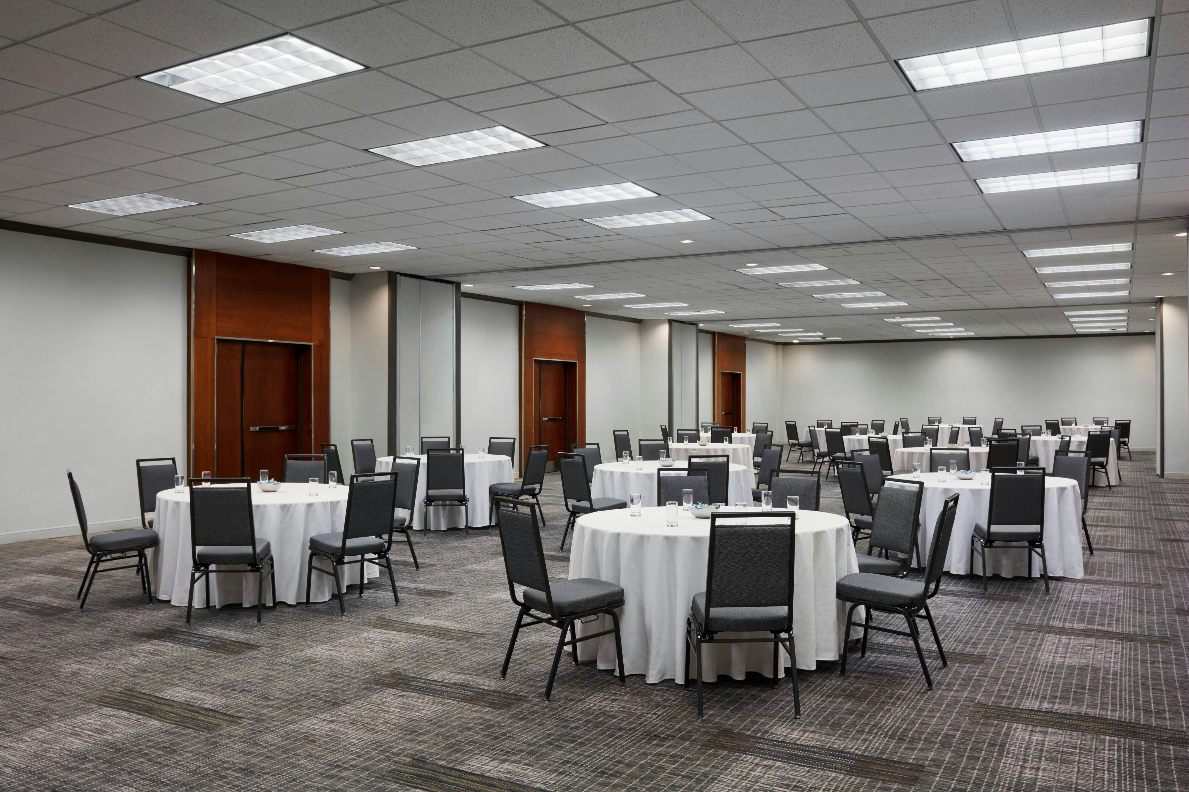 Delta Hotels Ottawa City Centre 44/60