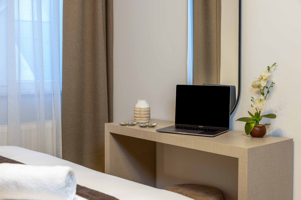 BayMari Suites City Life 57/63