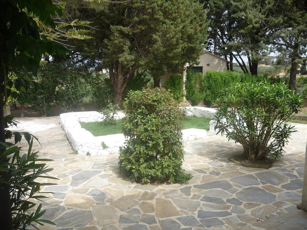 Myrties Stone Houses 35/49