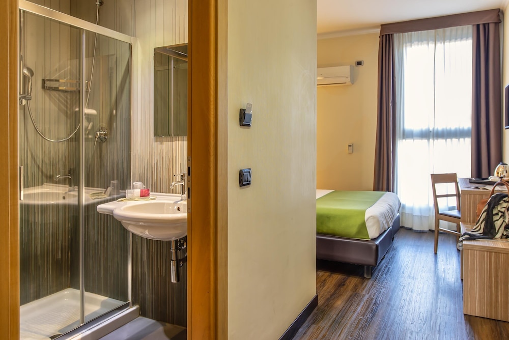 Hotel Roma Sud 50/50