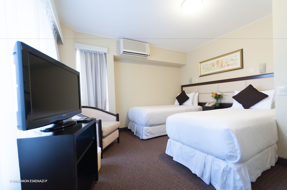 Roosevelt Hotel And Suites 15/65
