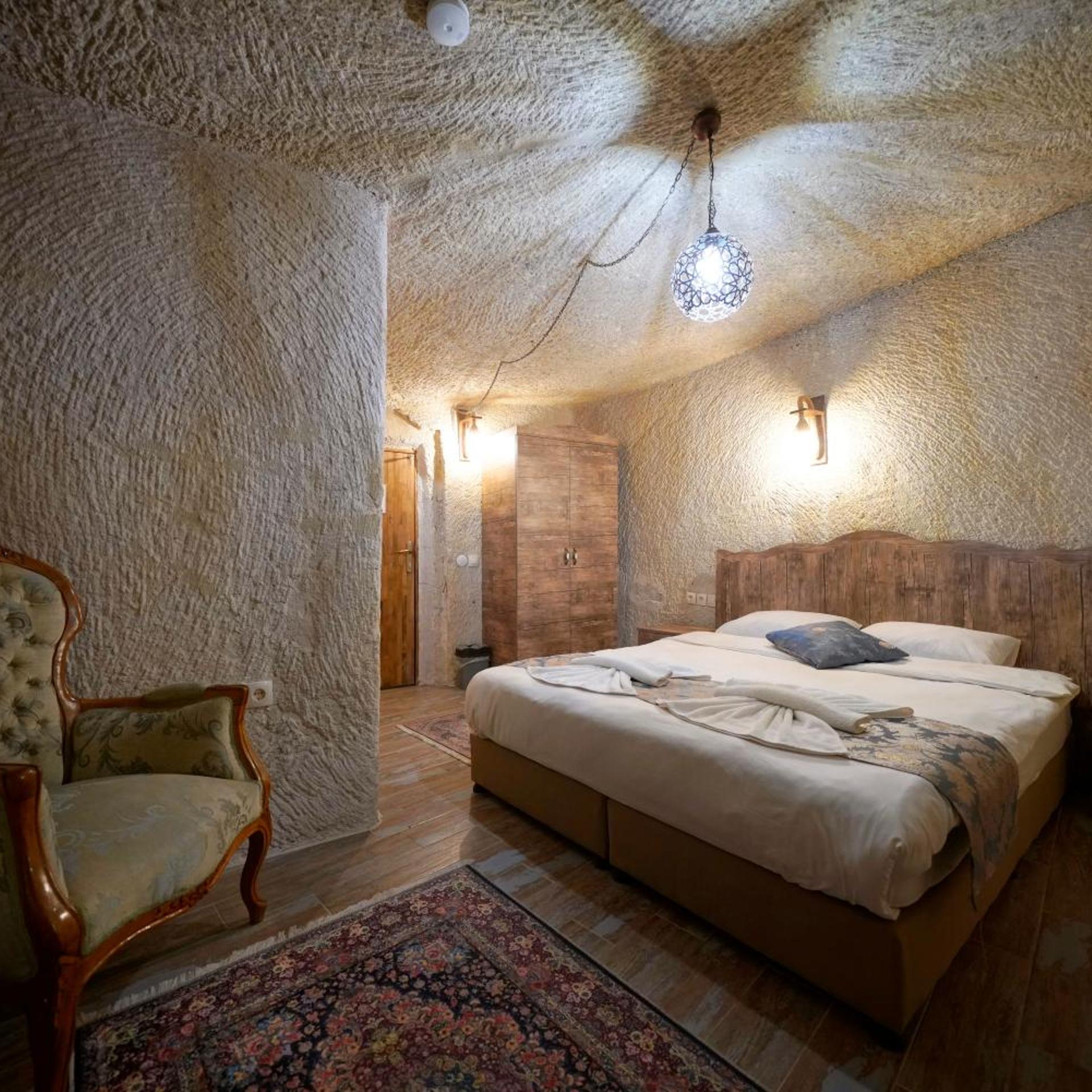 Cave, Classic, Double Bed
