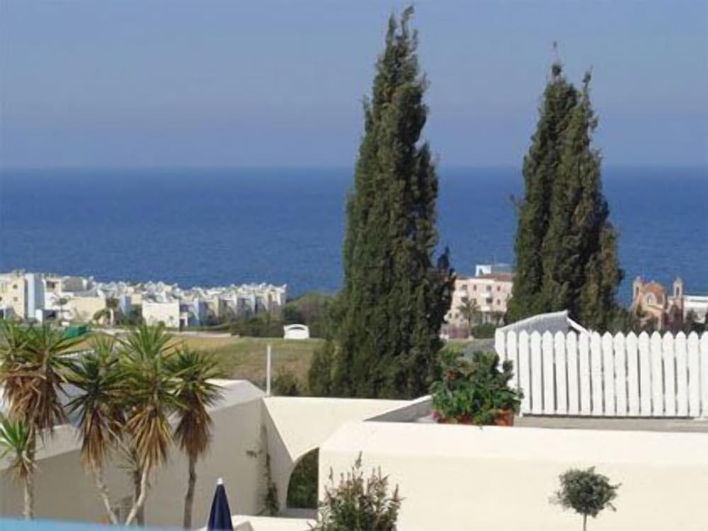 Sunny Hill Hotel Apartments 49/58