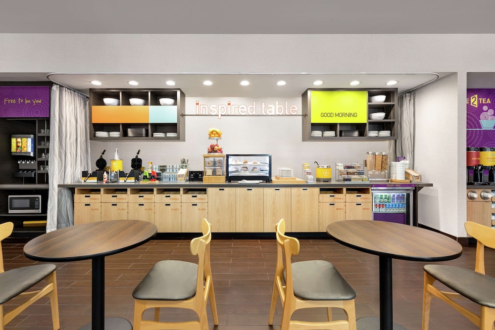 restaurant cafeteria