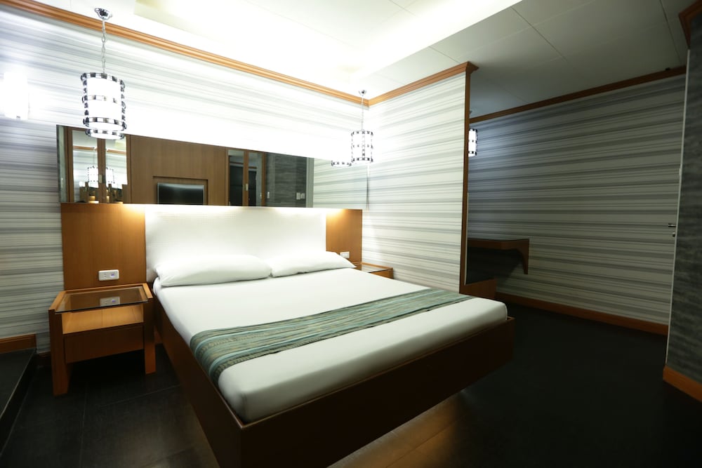 Hotel Ava Gil Puyat 12/56