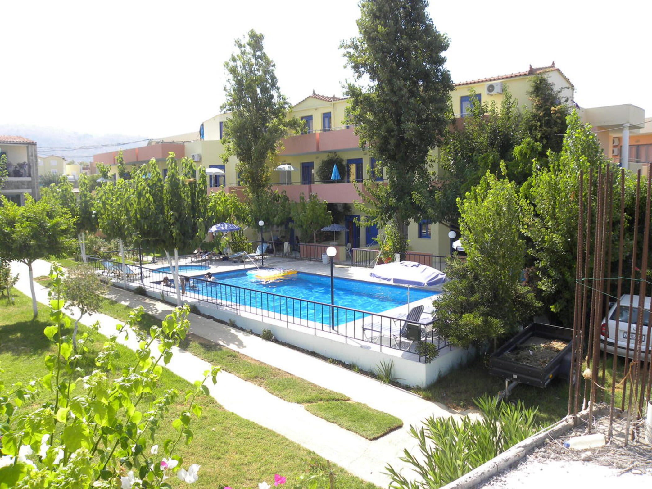 Leonidas Apartments 41/47