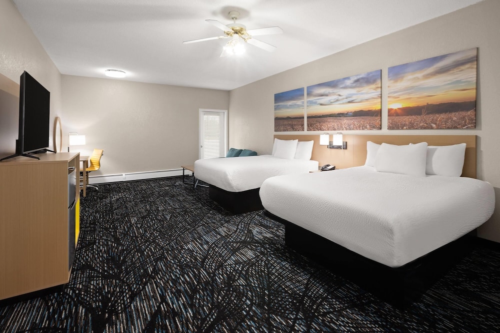 Days Inn by Wyndham Bad Axe 12/55