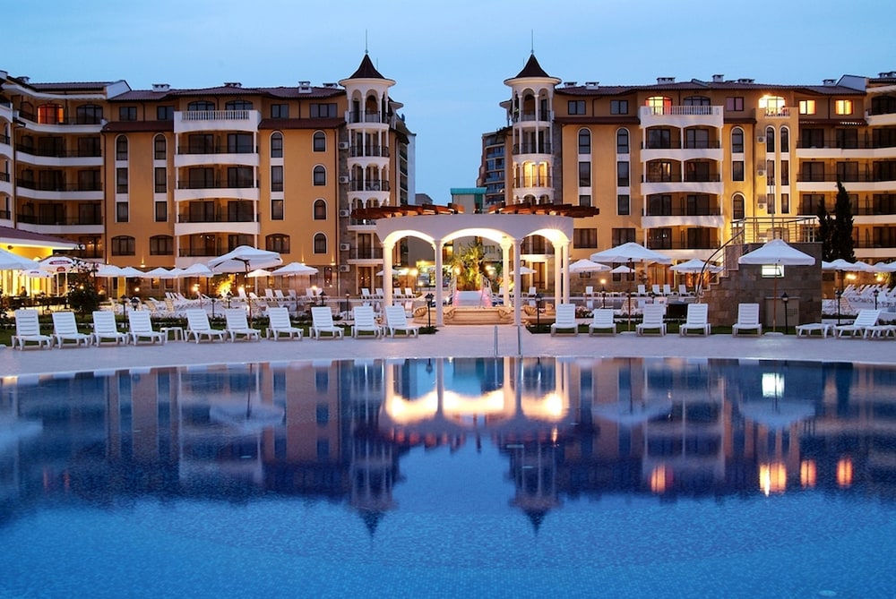 Royal Sun Holiday Complex 44/50