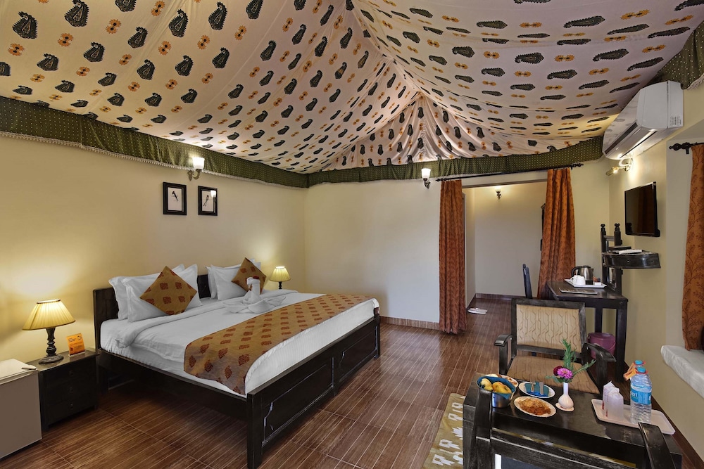 Kumbhalgarh Safari Camp 6/38