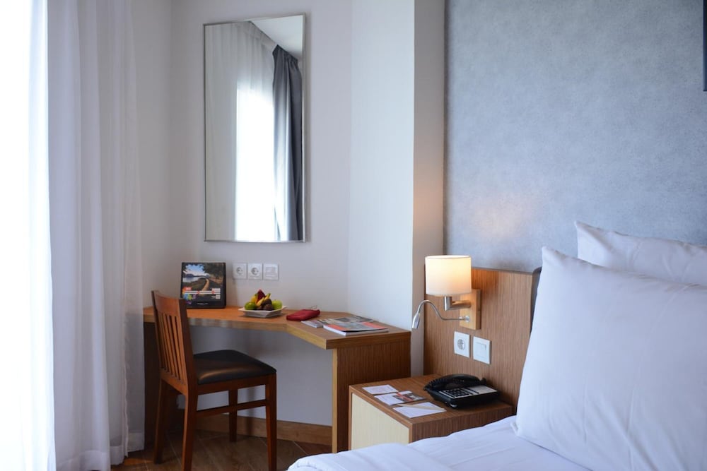 Swiss-Belinn Luwuk 34/39