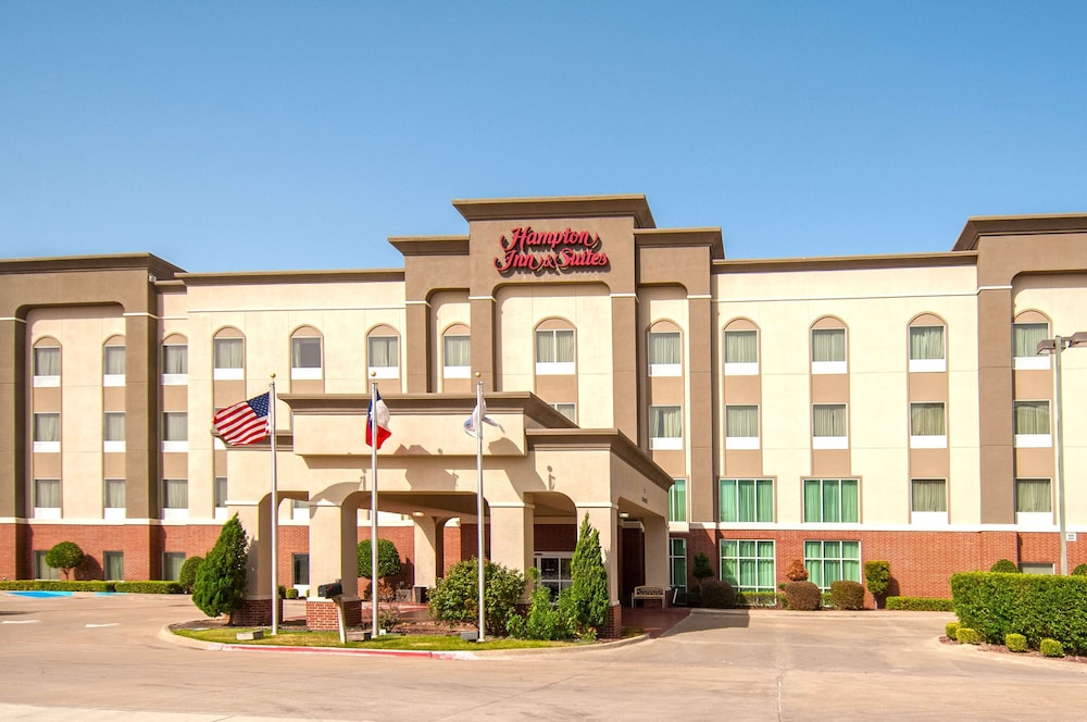 Hampton Inn And Suites Waxahachie 1/76