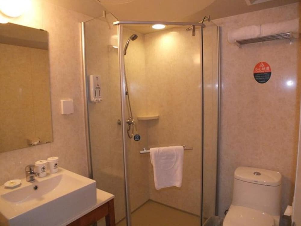 Greentree Inn Jiangsu Xuzhou High Speed Railway Station Express Hotel 23/23