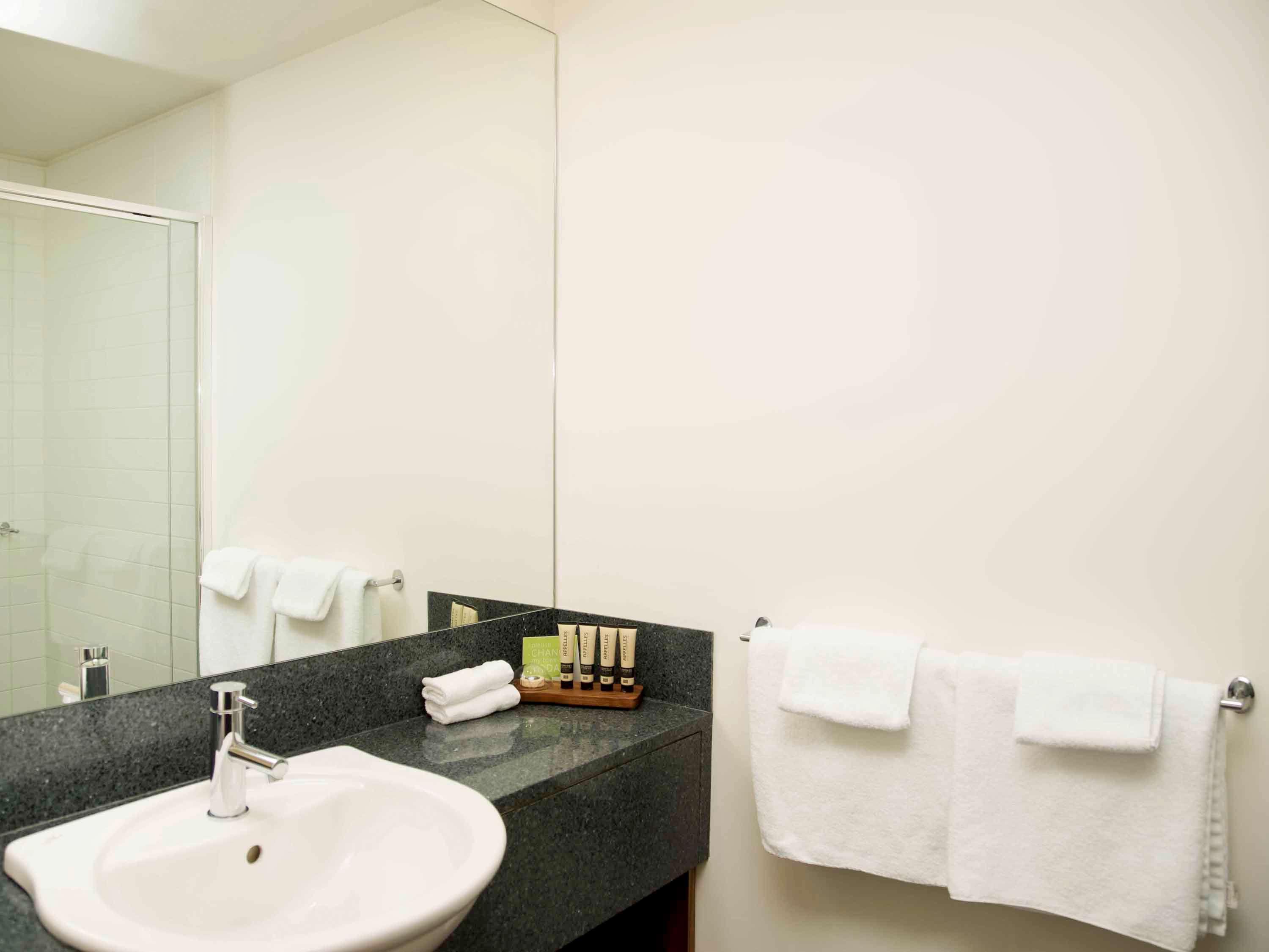 1 BEDROOM, DELUXE, SUITE, KING BED