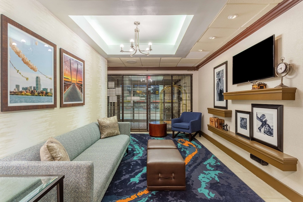 Hampton Inn Boston/Peabody 27/41