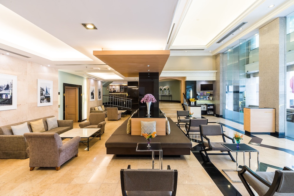 Evergreen Place Siam by UHG 51/72