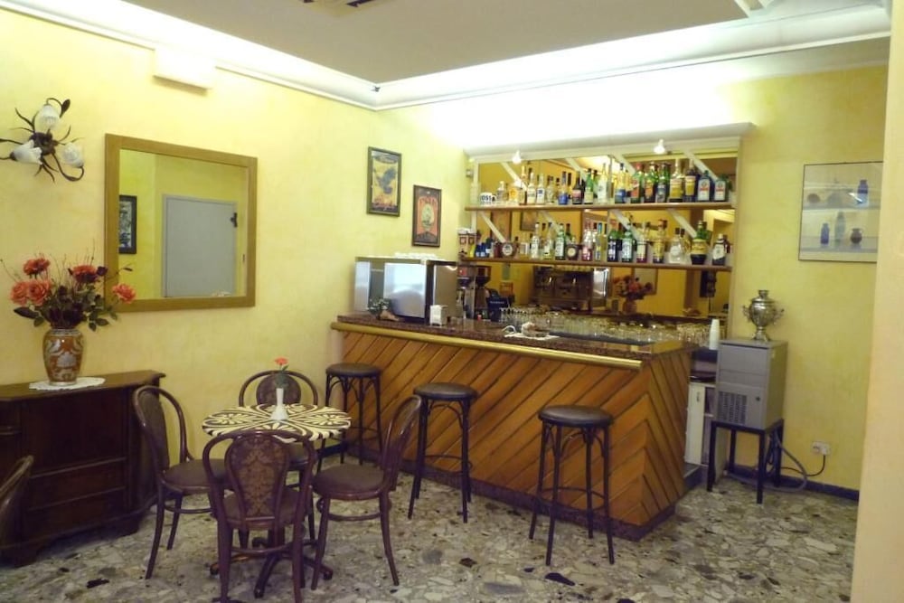 Hotel Sara 23/46