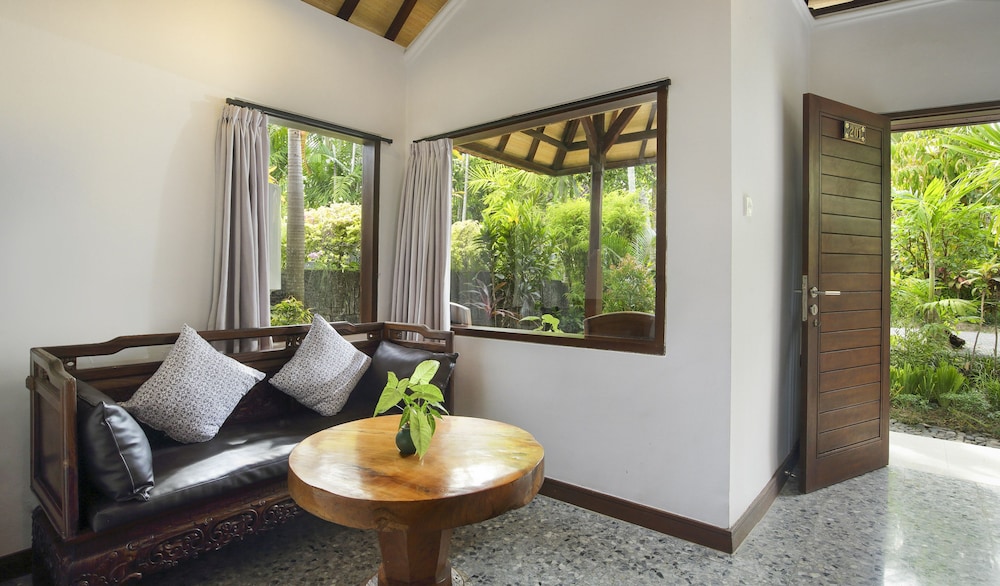 Taman Harum Cottages 49/80