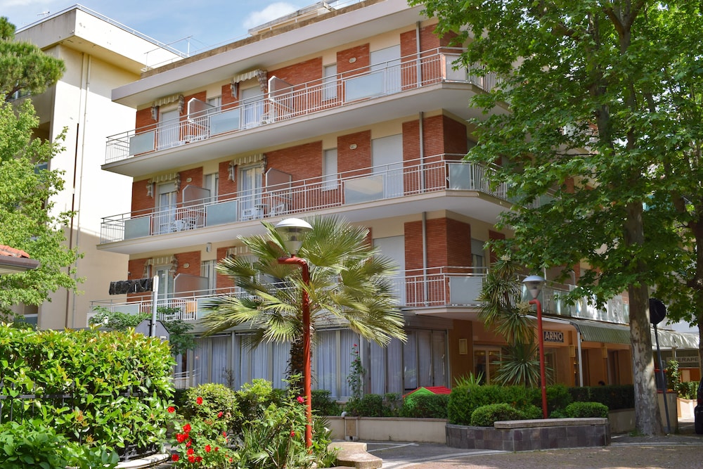 Hotel Arno 6/46