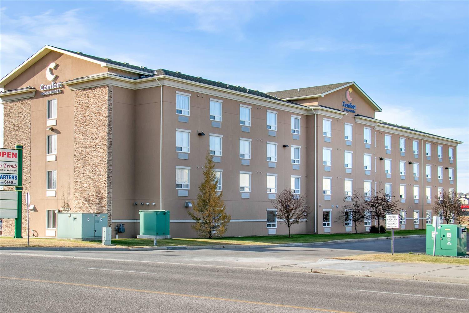 Comfort Inn & Suites Airdrie 1/21