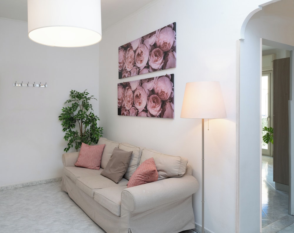 Residenza Flegrea 24/50