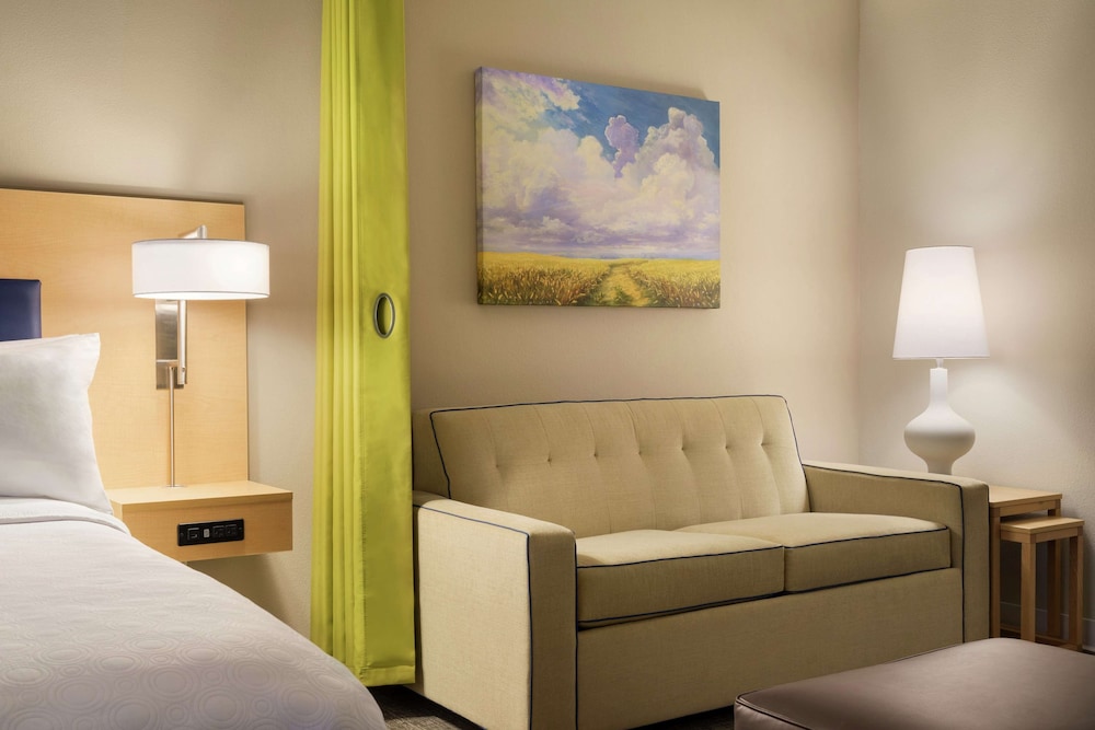 Home2 Suites By Hilton Leavenworth-Downtown 12/48