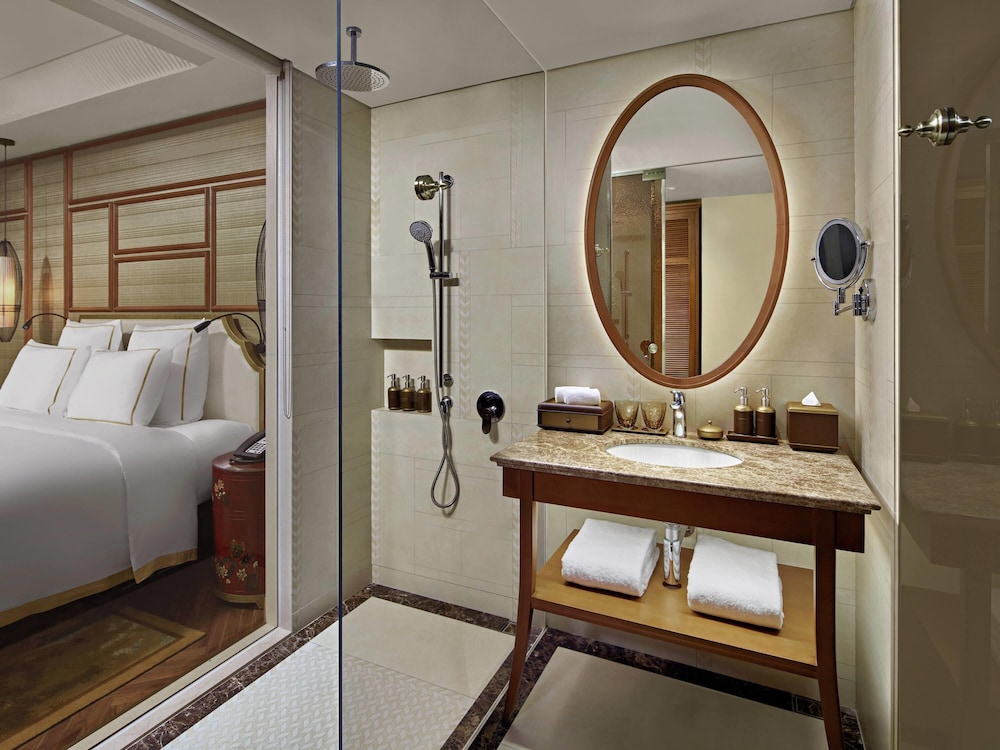 Grand Mercure Hanoi 54/55