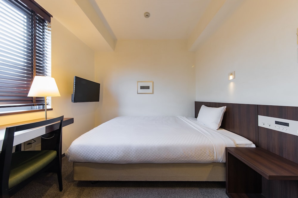 Quintessa Hotel Kokura Comic & Books 19/50