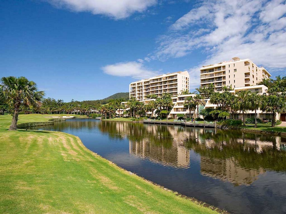 Novotel Pacific Bay 68/79